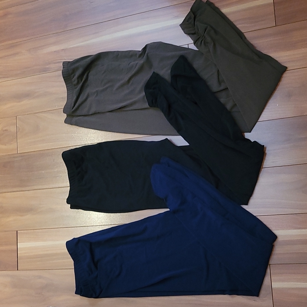 Nwt 3 pairs KIM AND CO. Brazil knit ruched legging